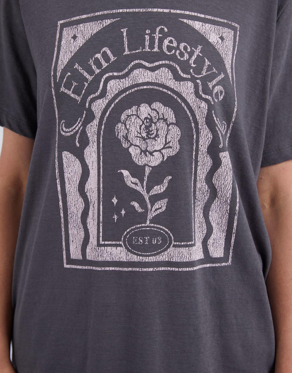 elm-accolade-tee-charcoal-womens-clothing