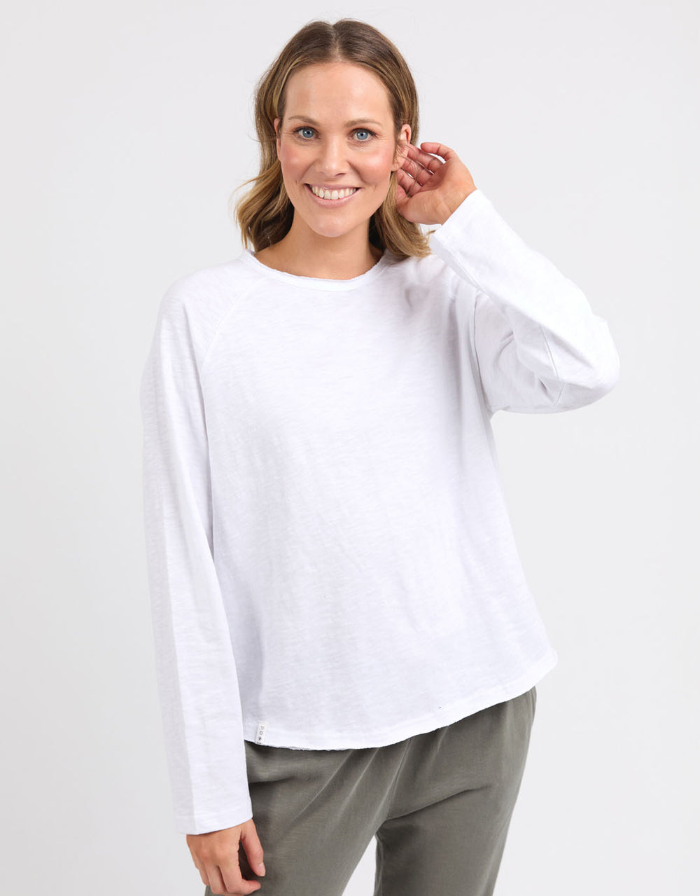 elm-chris-long-sleeve-sweat-white-womens-clothing