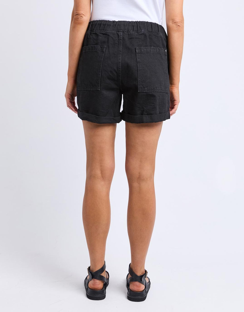 elm-emma-relaxed-short-black-womens-clothing