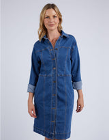 elm-gwen-long-sleeve-denim-dress-mid-blue-wash-womens-clothing