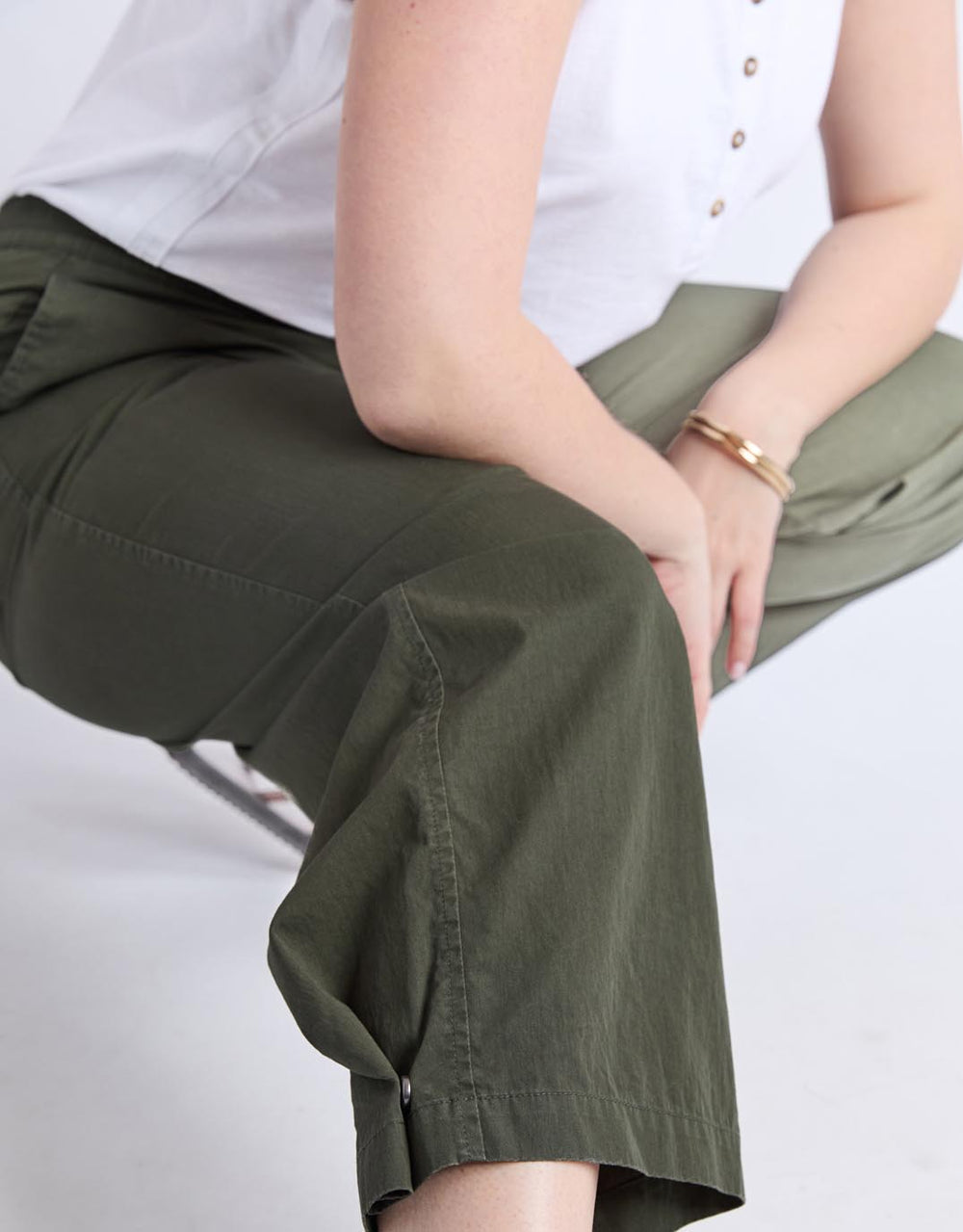 elm-relaxed-ankle-pant-khaki-womens-clothing