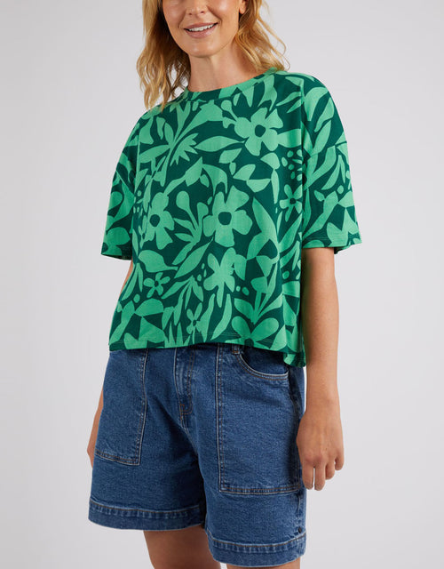 elm-stencil-floral-tee-greenbriar-floral-print-womens-clothing