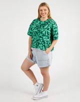 elm-stencil-floral-tee-greenbriar-floral-print-womens-clothing