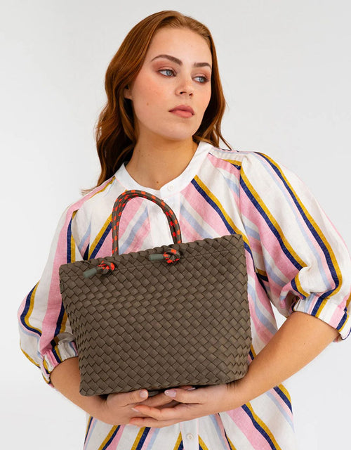 elms-king-michigan-tote-khaki-neo-plait