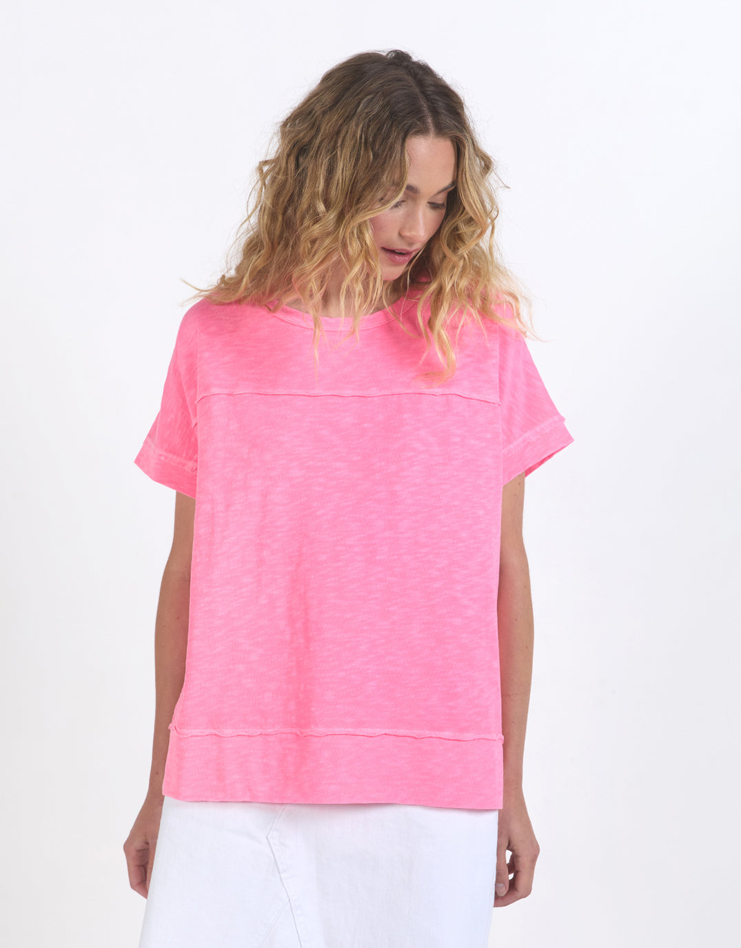 foxwood-allison-tee-neon-rose-womens-clothing