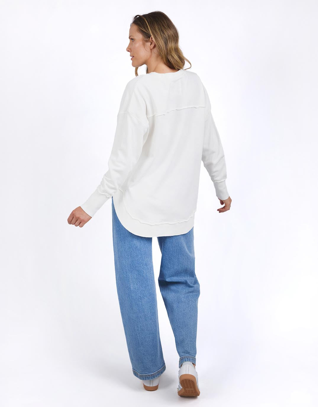 foxwood-delilah-crew-vintage-white-womens-clothing