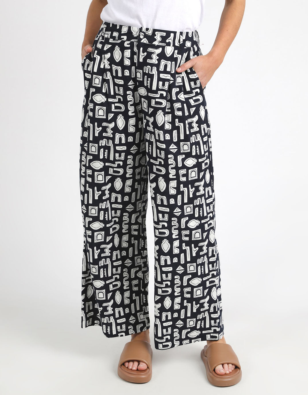 foxwood-etched-geo-pant-navy-womens-clothing