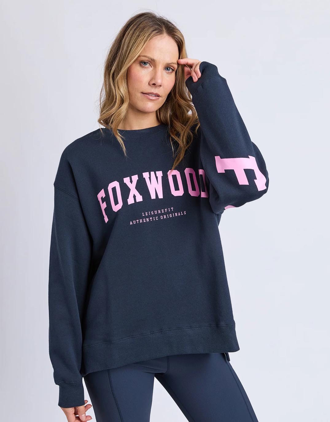 foxwood-interval-crew-navy-with-neon-pink-womens-clothing