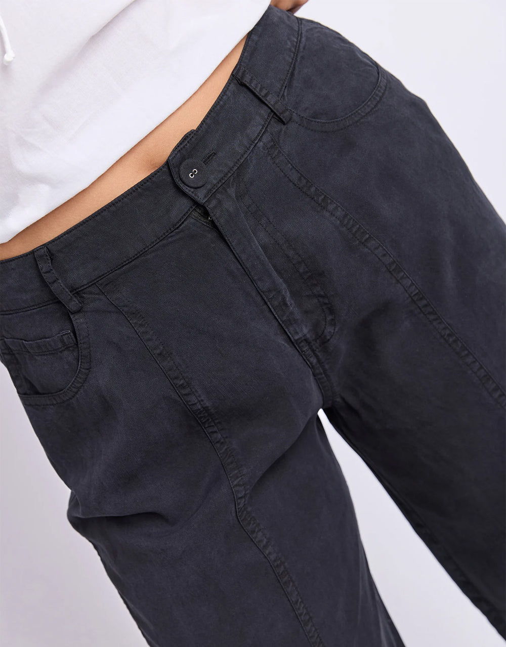 foxwood-roy-pant-black-womens-clothing