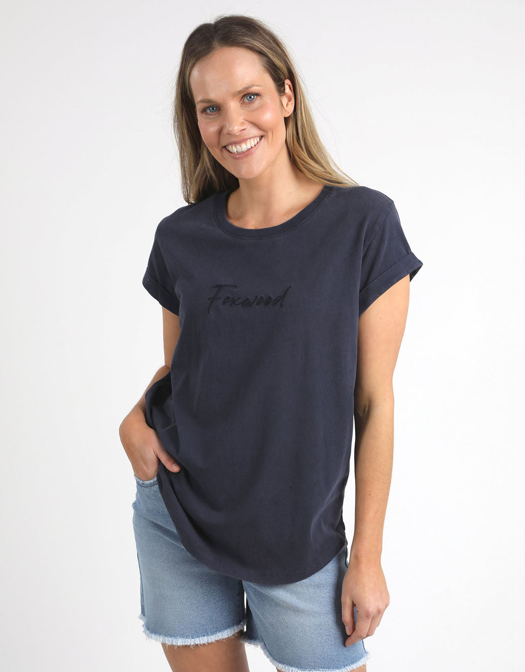 foxwood-signature-tee-navy-womens-clothing