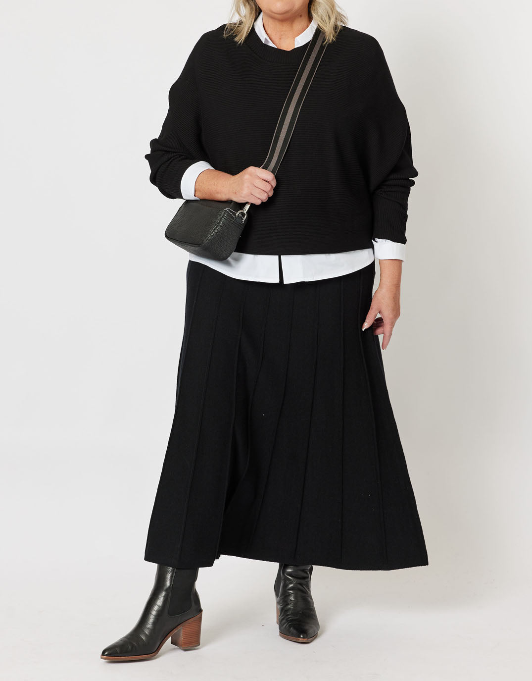 Long black knit skirt and top best sale