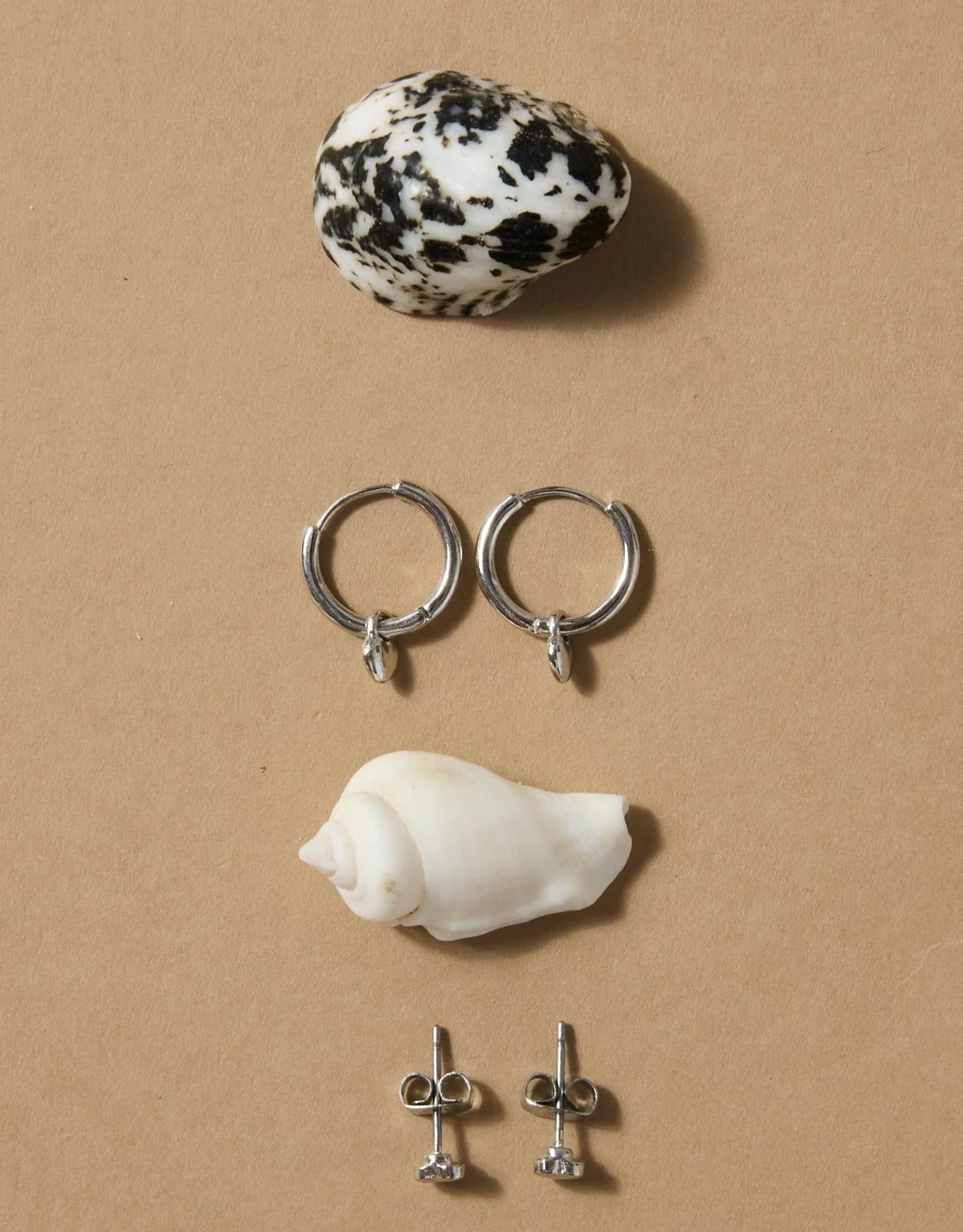 humble-heart-heart-sleeper-stud-set-earrings-silver