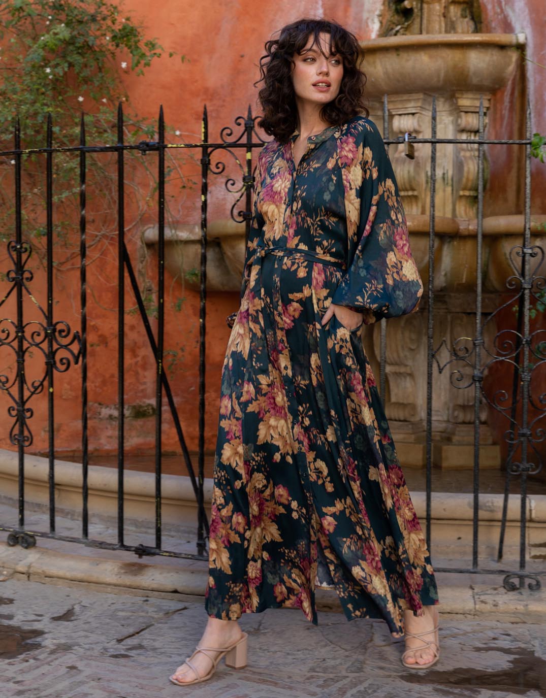 kachel-zylvia-maxi-dress-cosmos-womens-clothing