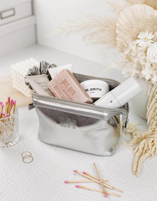 louenhide-baby-eliza-neoprene-makeup-bag-silver
