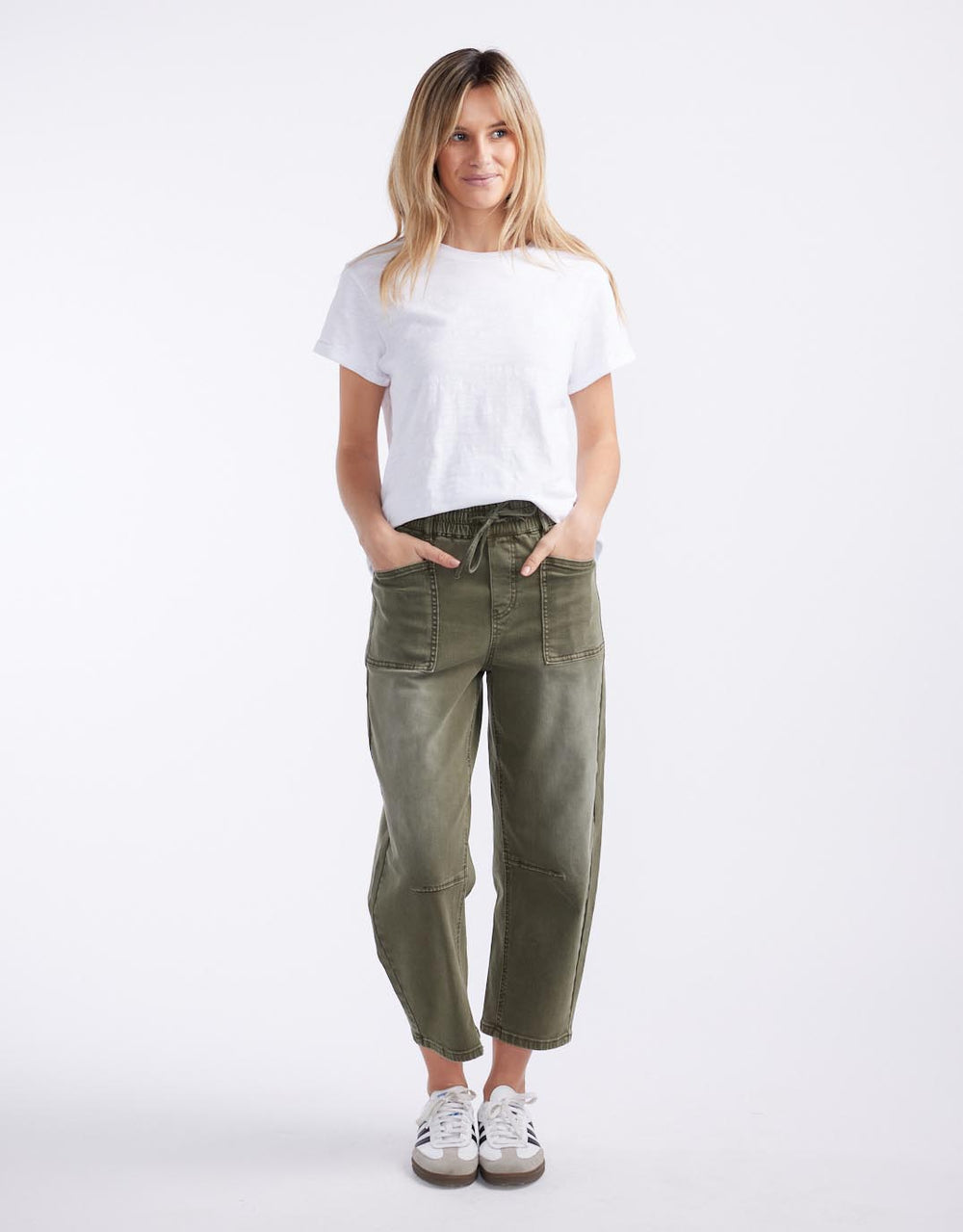 monaco-leo-barrel-jeans-khaki-womens-clothing