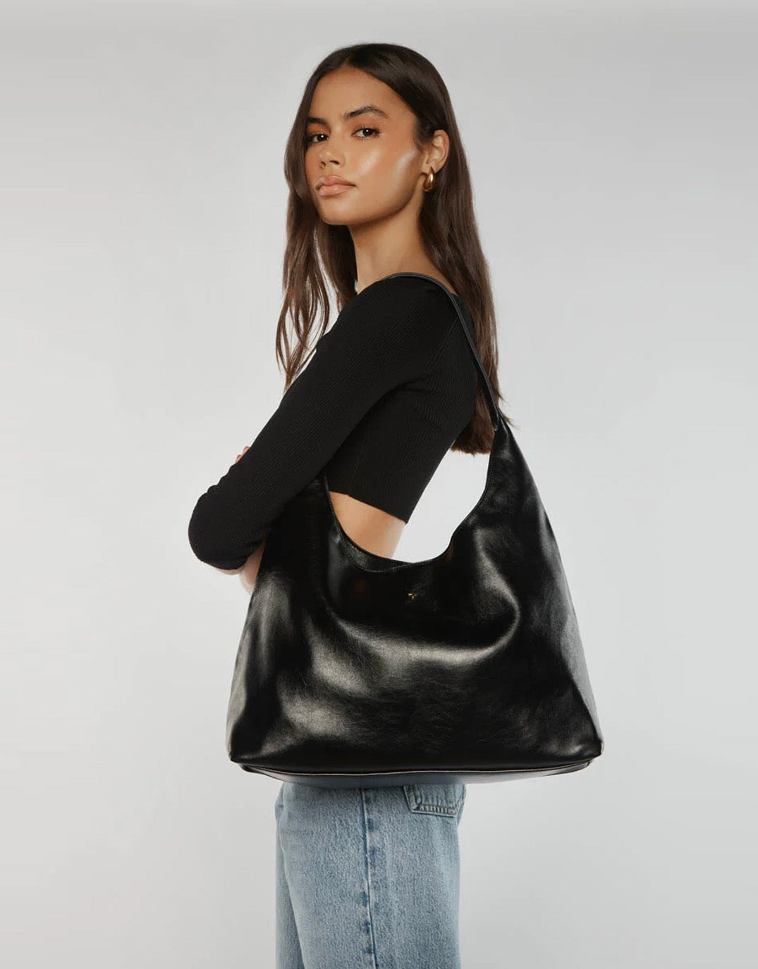 Jami Slouch Tote - Black Crinkle / Gold