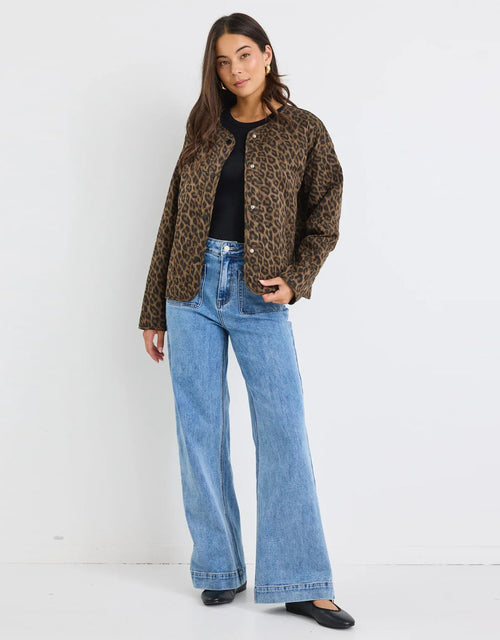 Apex Collarless Puffer Jacket - Animal Print