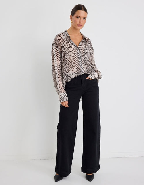 stories-be-told-felix-shirt-charcoal-snake-womens-clothing