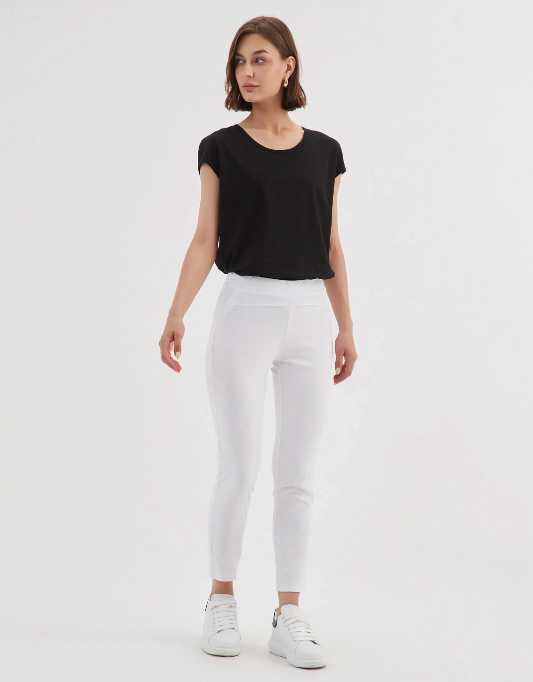The 24/7 Bengaline Crop Pant - White
