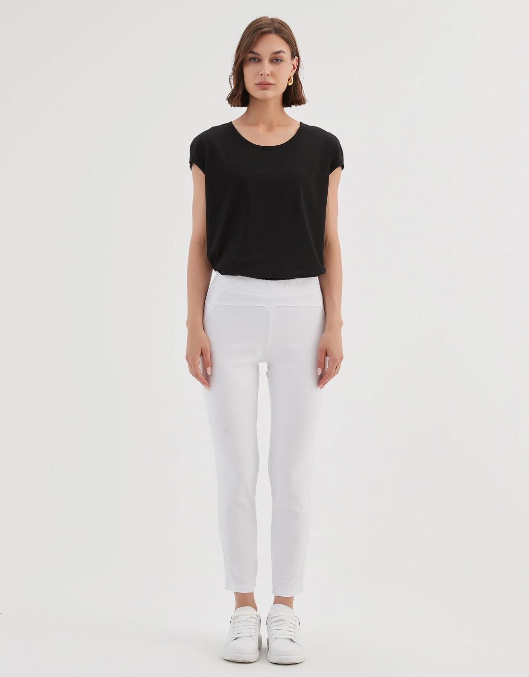 The 24/7 Bengaline Crop Pant - White
