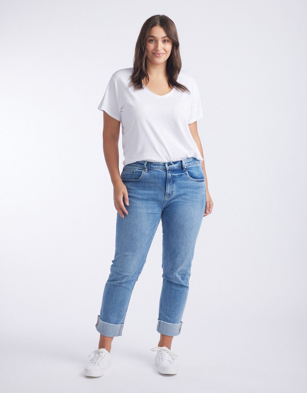 white-co-mila-straight-leg-jean-mid-wash-womens-clothing