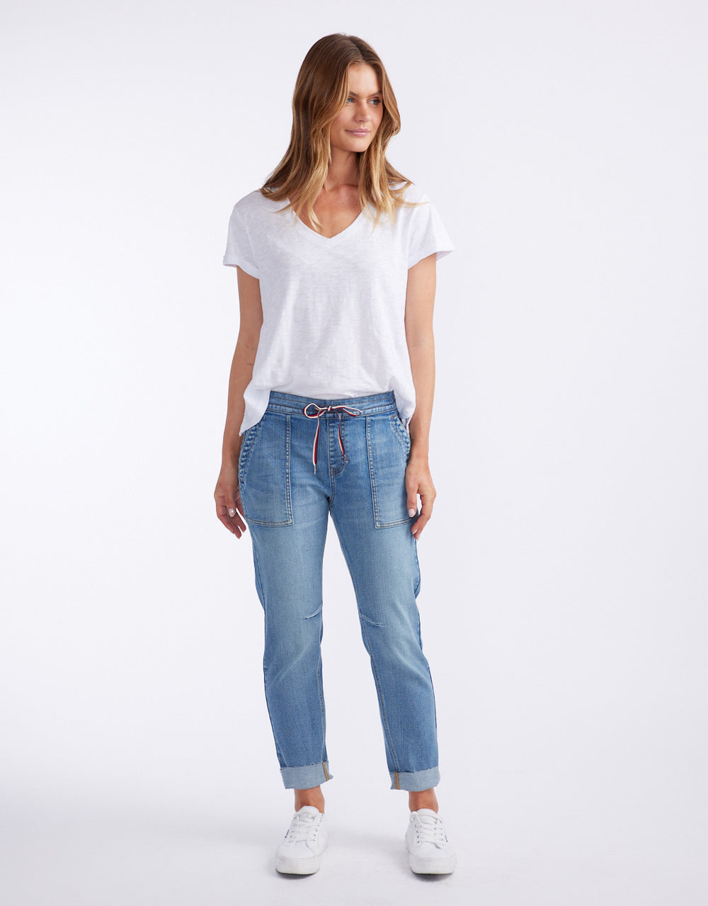 Cara Raw Hem Denim Jogger - Mid Wash