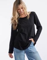 white-co-essential-scoop-hem-long-sleeve-t-shirt-black-womens-clothing