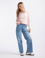 white-co-essential-scoop-hem-long-sleeve-t-shirt-dusty-rose-womens-clothing