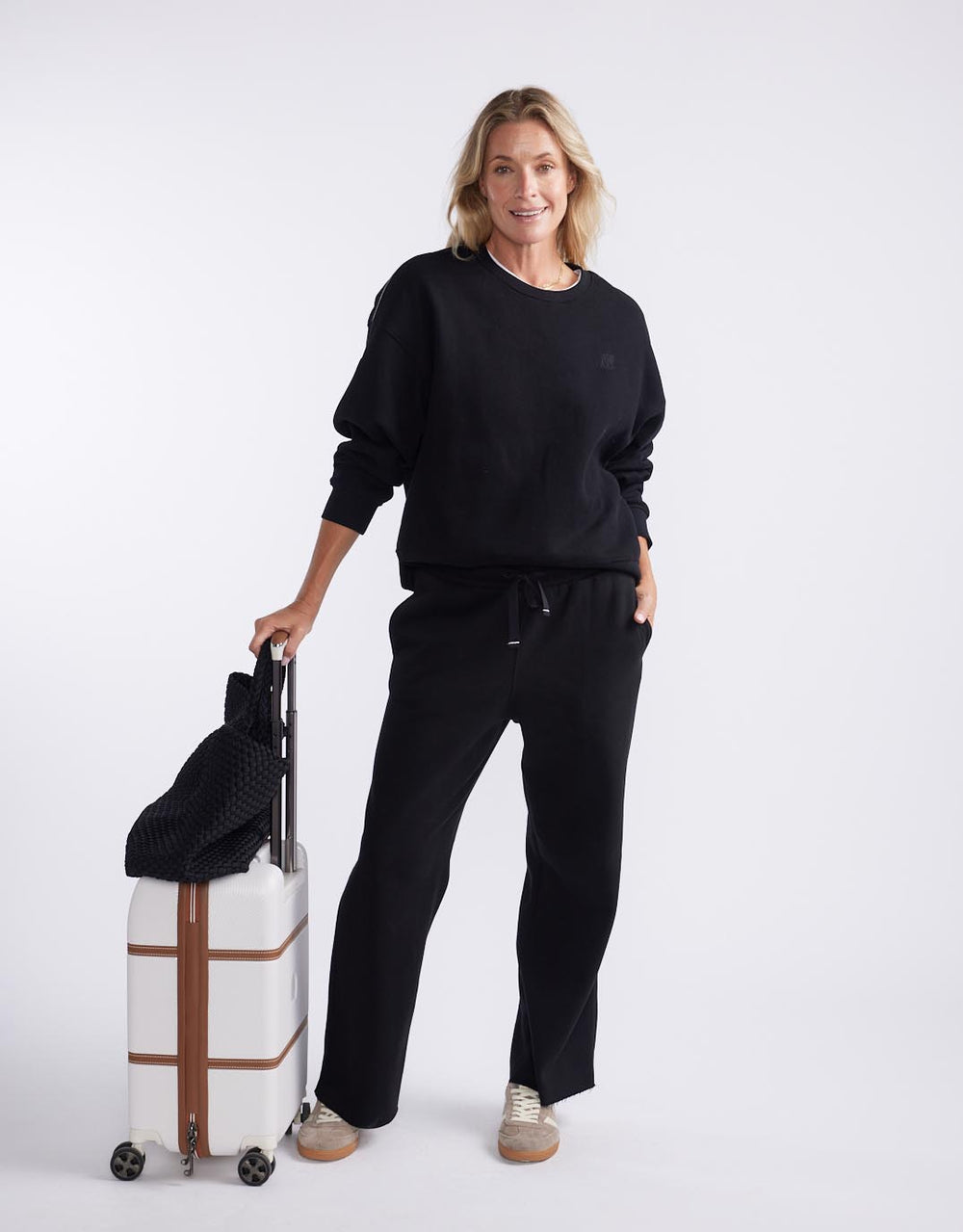 white-co-fleece-lounger-pant-black-womens-clothing