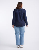 Essential Scoop Hem Long Sleeve T-shirt - Navy
