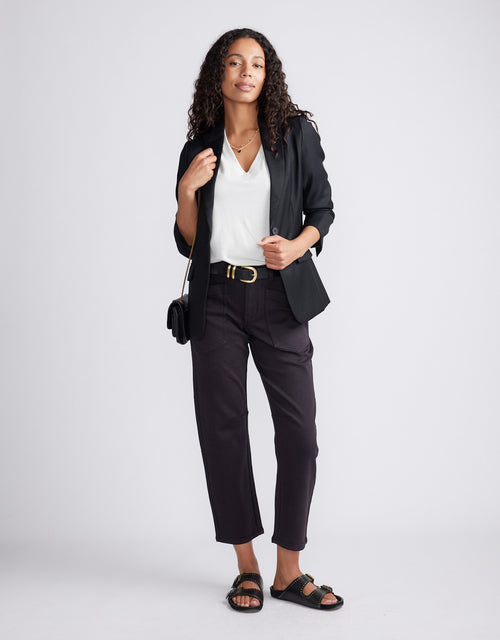 Saskia Cargo Barrel Jean - Washed Black