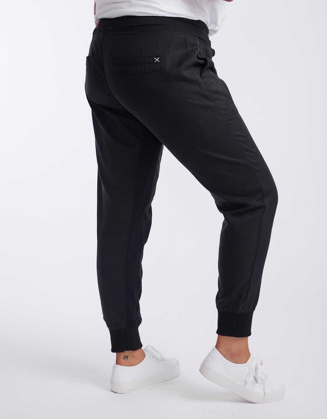 white-co-the-weekend-utility-pant-black-womens-clothing