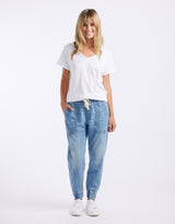 white-co-weekend-utility-pant-mid-wash-womens-clothing