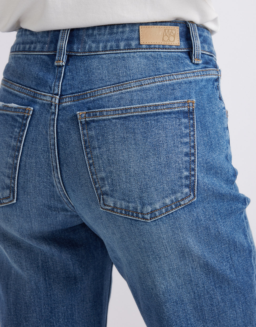 Elodie Stretch Straight Leg Jean - Mid Wash