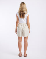 worthier-alex-linen-shorts-natural-womens-clothing